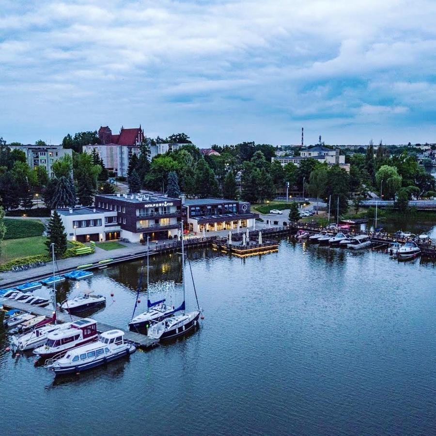 Hotel Port 110 Илава Экстерьер фото