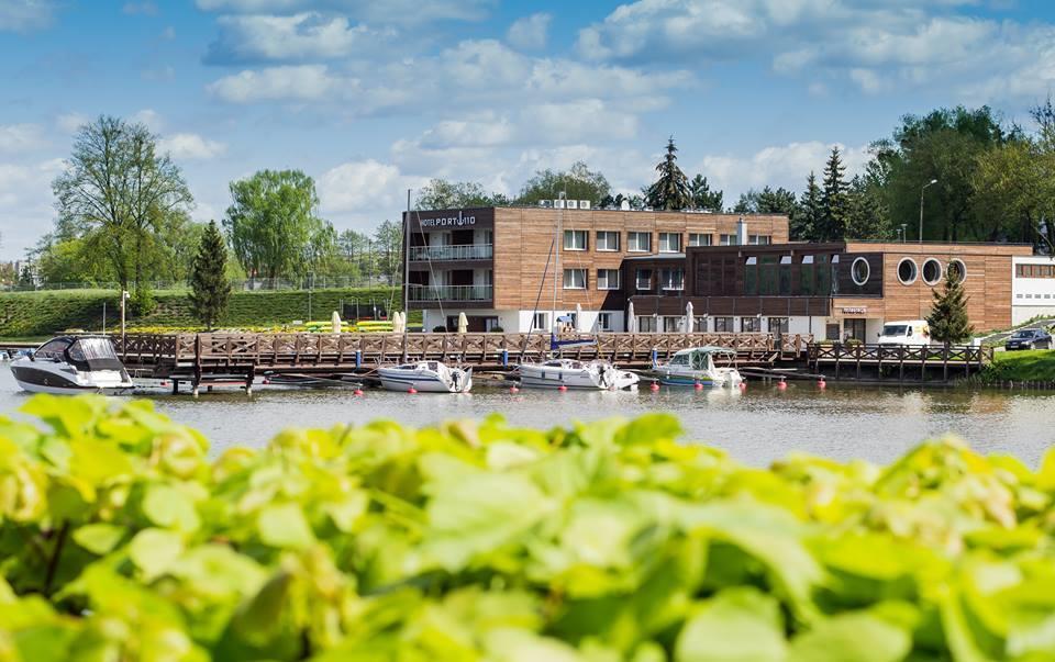 Hotel Port 110 Илава Экстерьер фото