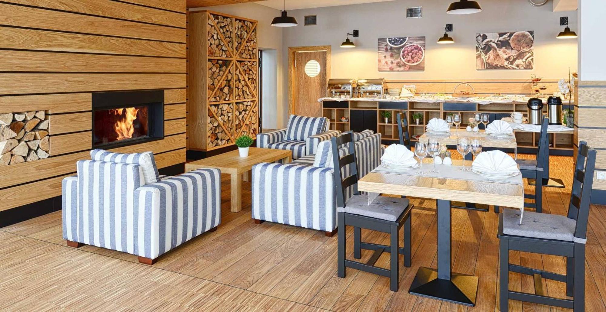 Hotel Port 110 Илава Экстерьер фото